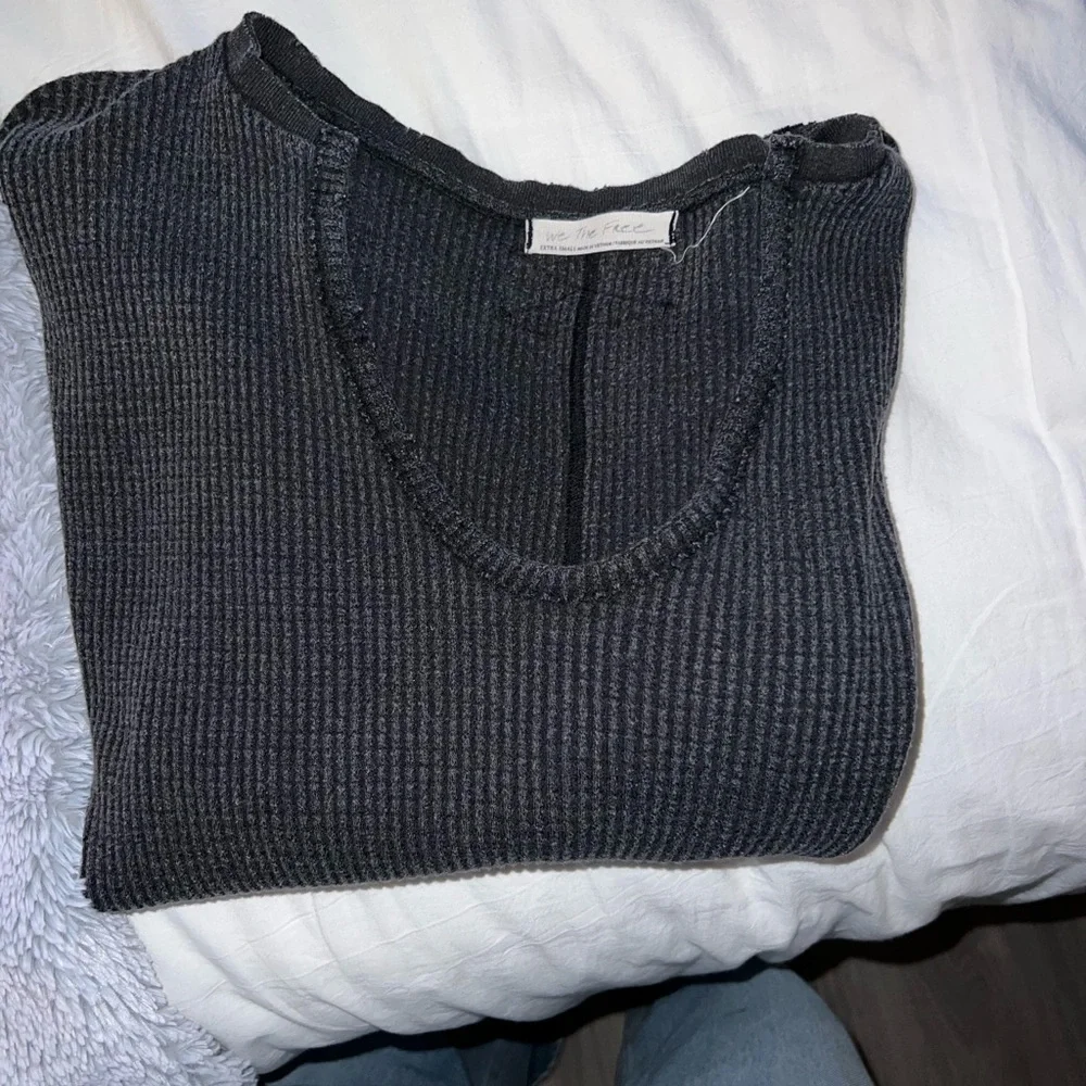 Black Ribbed Sweater - Picture 3 of 4